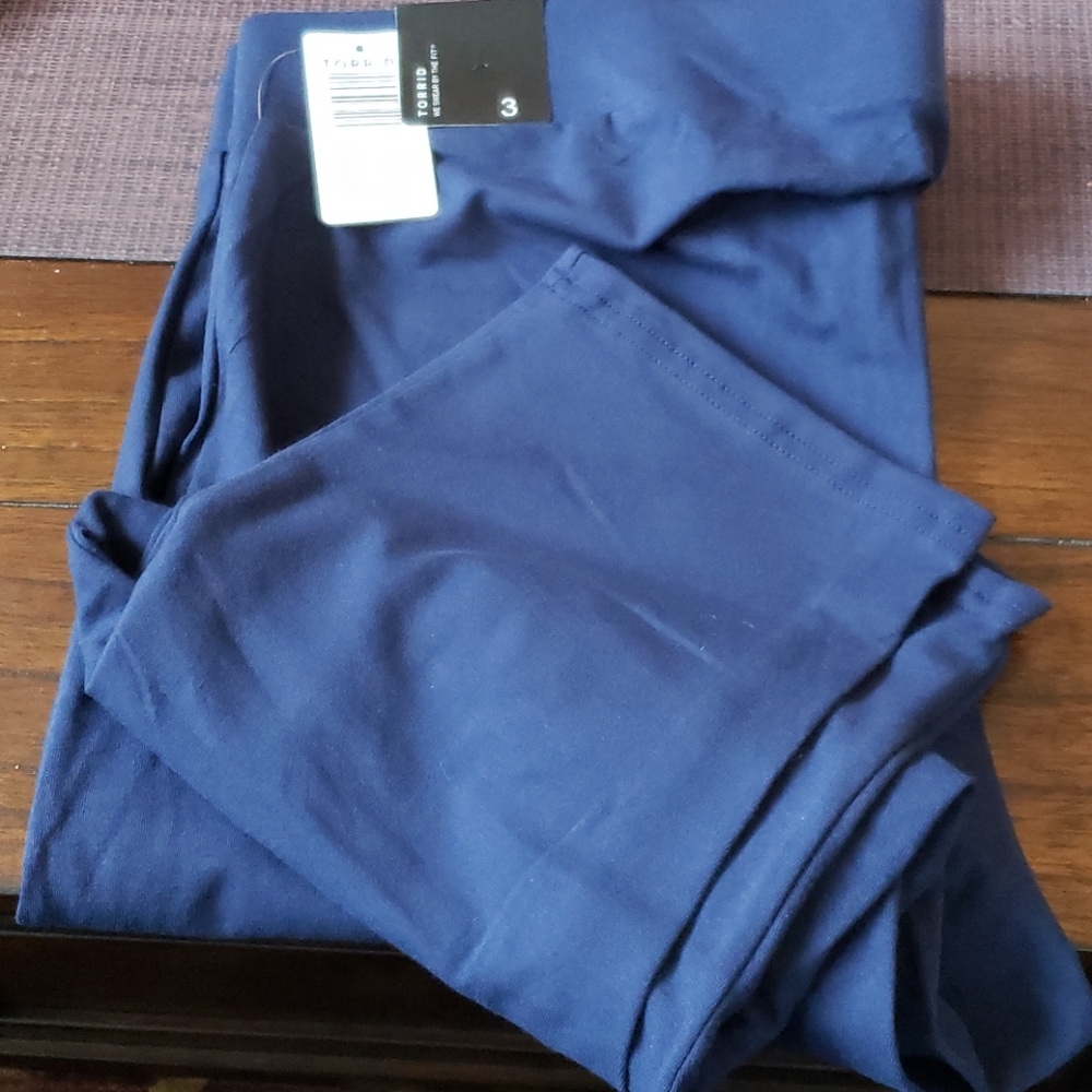 Torrid crop leggings